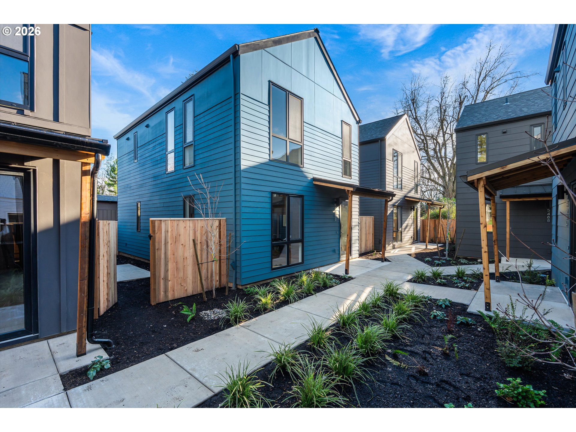 5492 SE Boise ST
