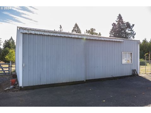 A home in Newberg