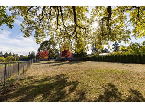 A home in Newberg