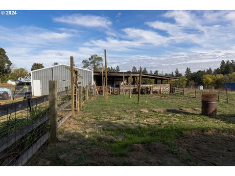 A home in Newberg