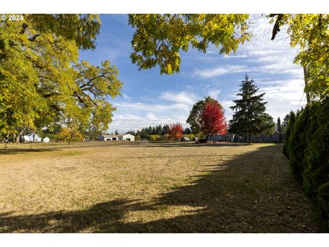 A home in Newberg