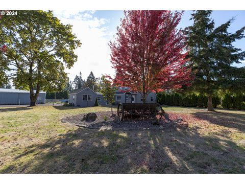 A home in Newberg