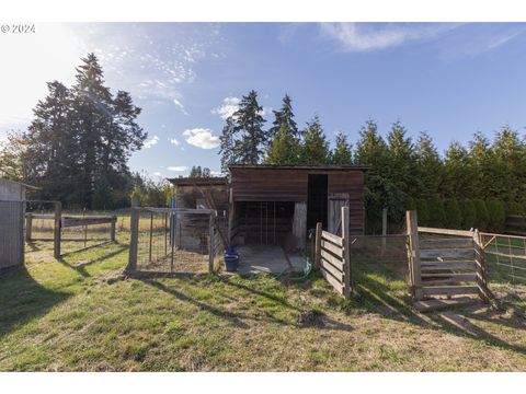 A home in Newberg