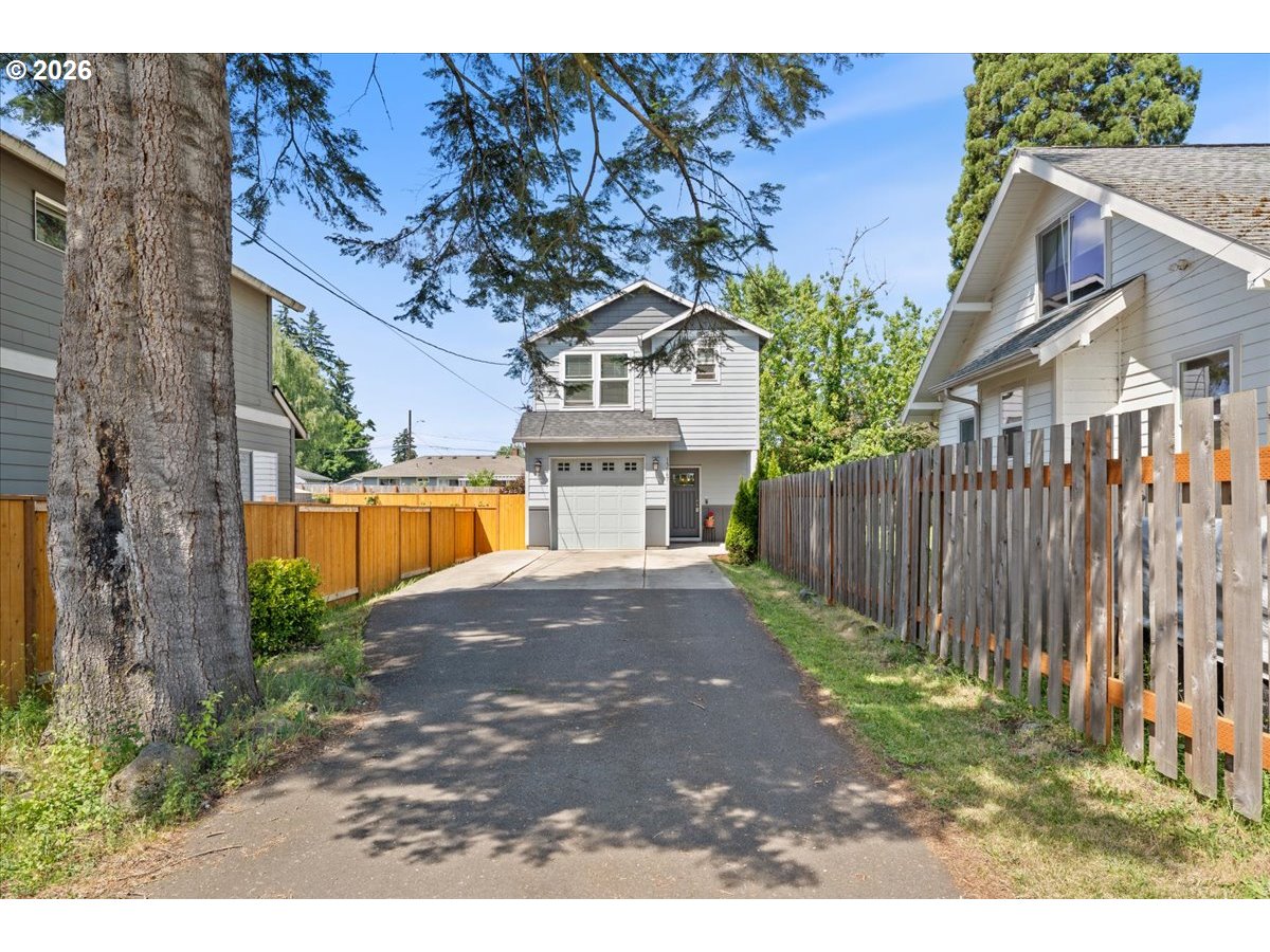 15667 SE RAINIER AVE