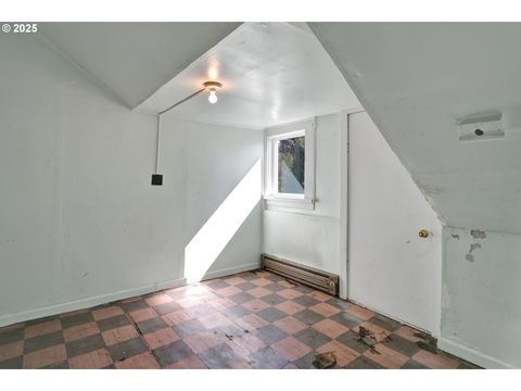 Tiny photo for 48400 Railroad Ave, Oakridge, OR 97463 (MLS # 158772992)