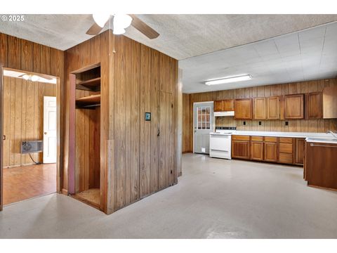 Tiny photo for 48400 Railroad Ave, Oakridge, OR 97463 (MLS # 158772992)