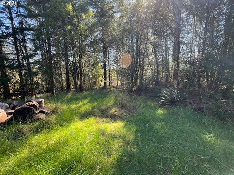 A home in Coquille