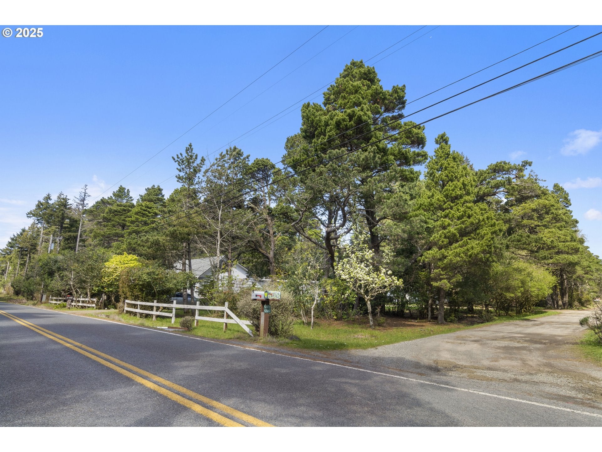 92447 PARADISE POINT RD