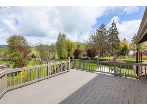 A home in Roseburg