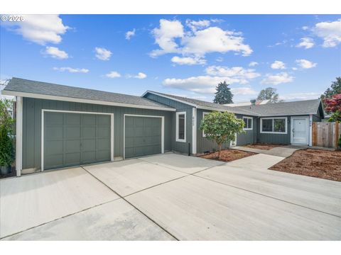 602 S VERMONT ST Portland OR 97219