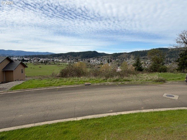 832 FOREST HEIGHTS ST 34-37