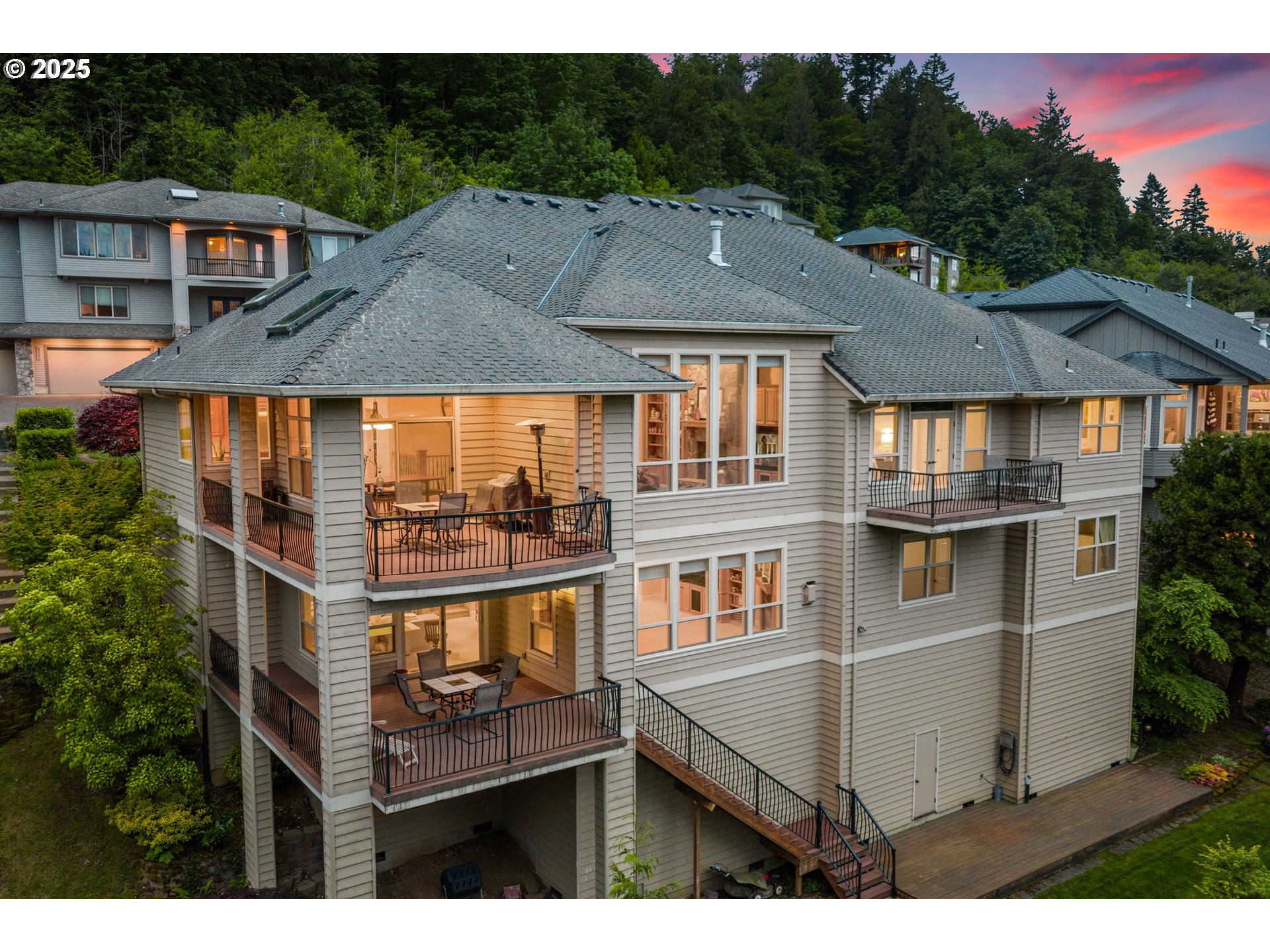 4644 SE HONORS DR