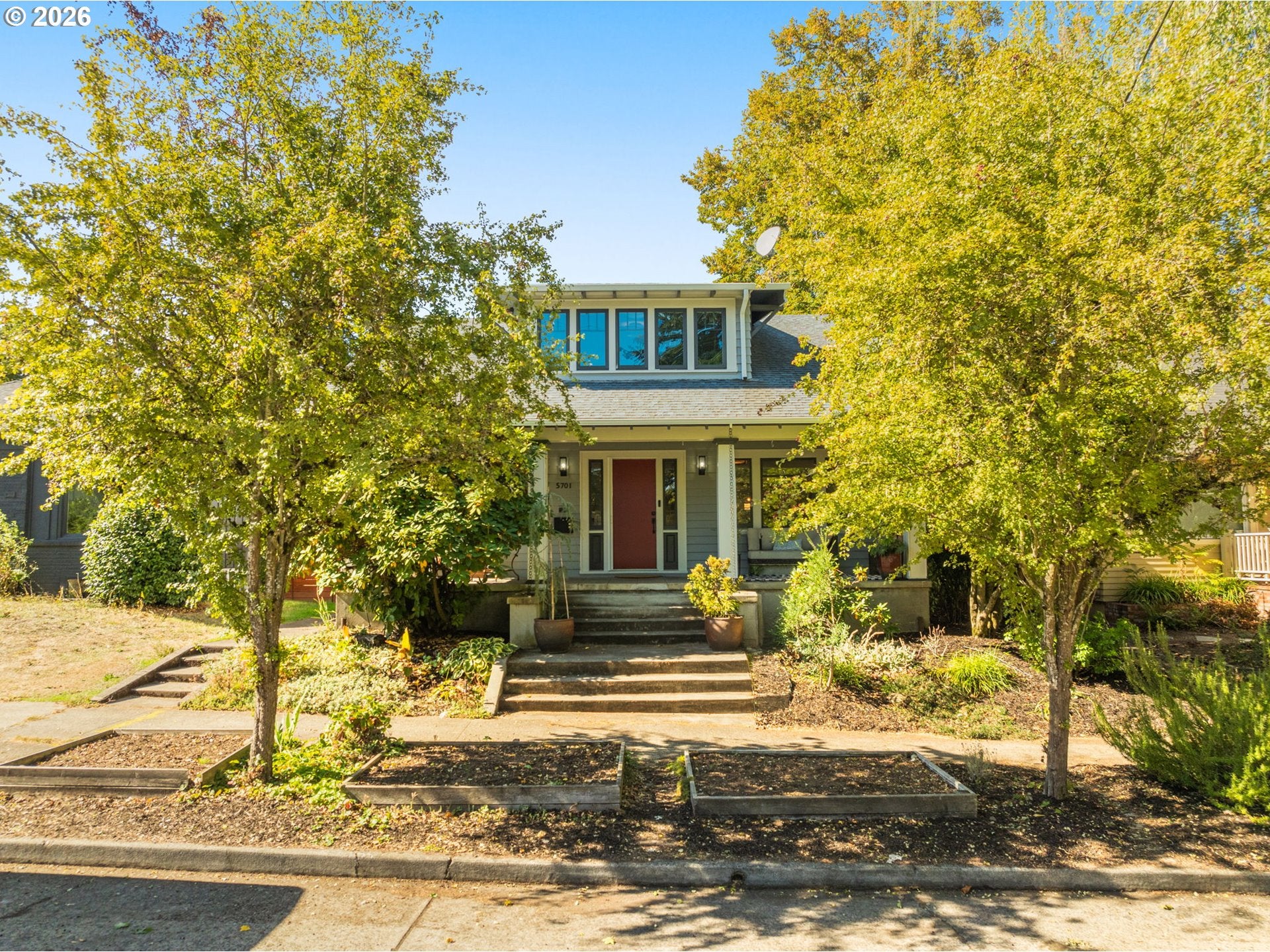 5701 NE 23RD AVE — 5 bed 3 bath Single Family Residence