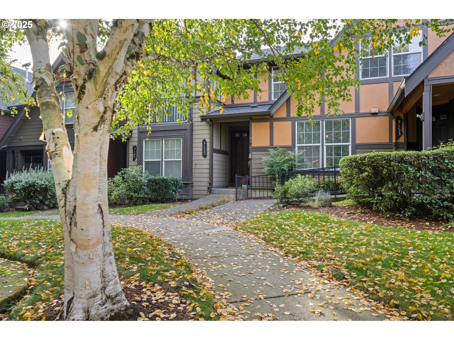 7155 NE ROCKY BROOK ST