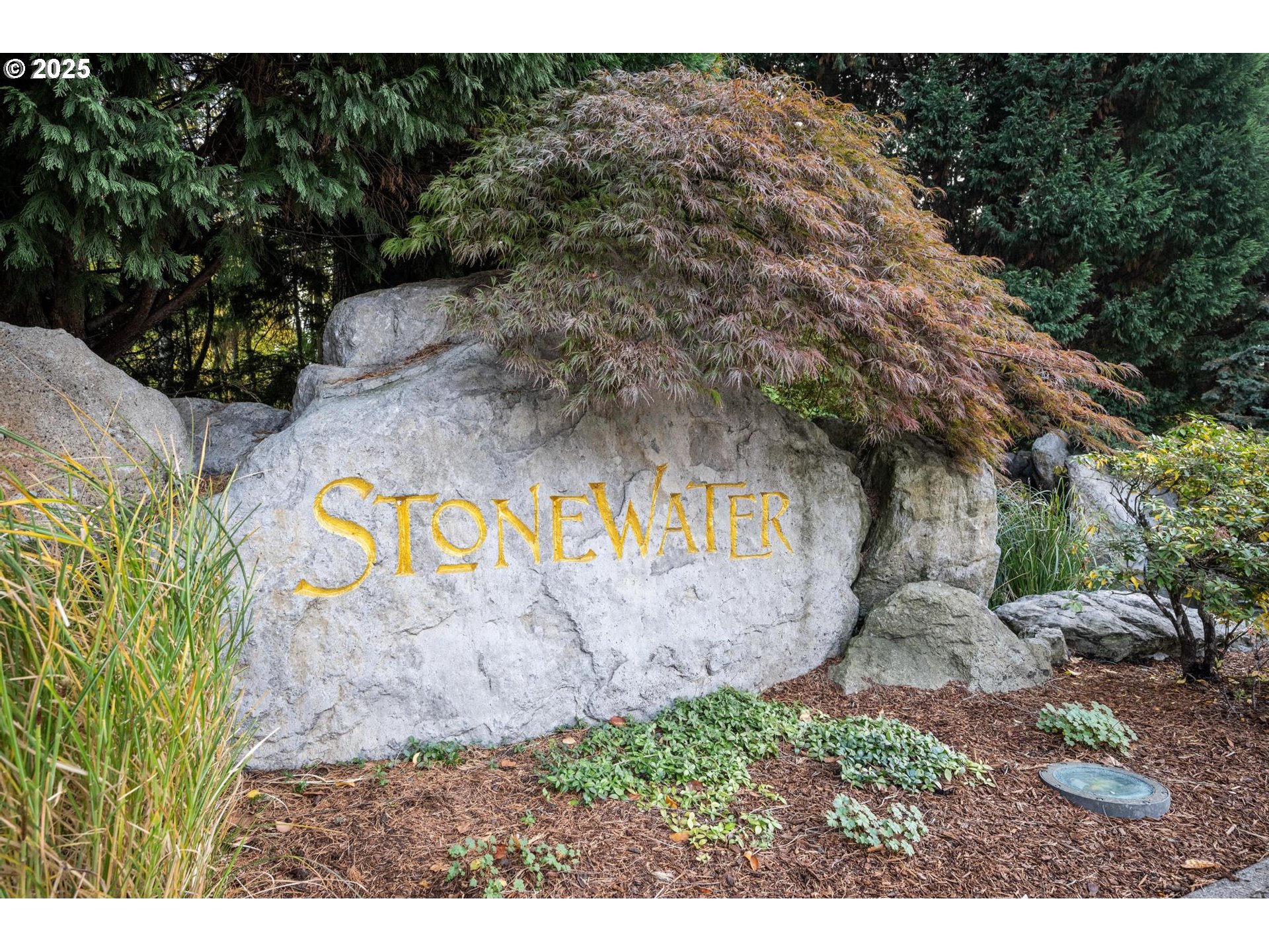 7155 NE ROCKY BROOK ST