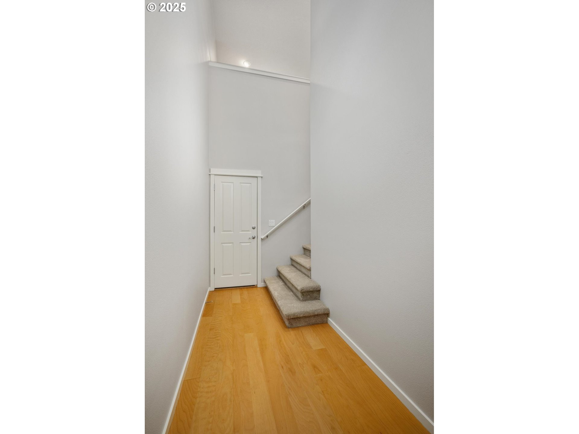 7155 NE ROCKY BROOK ST