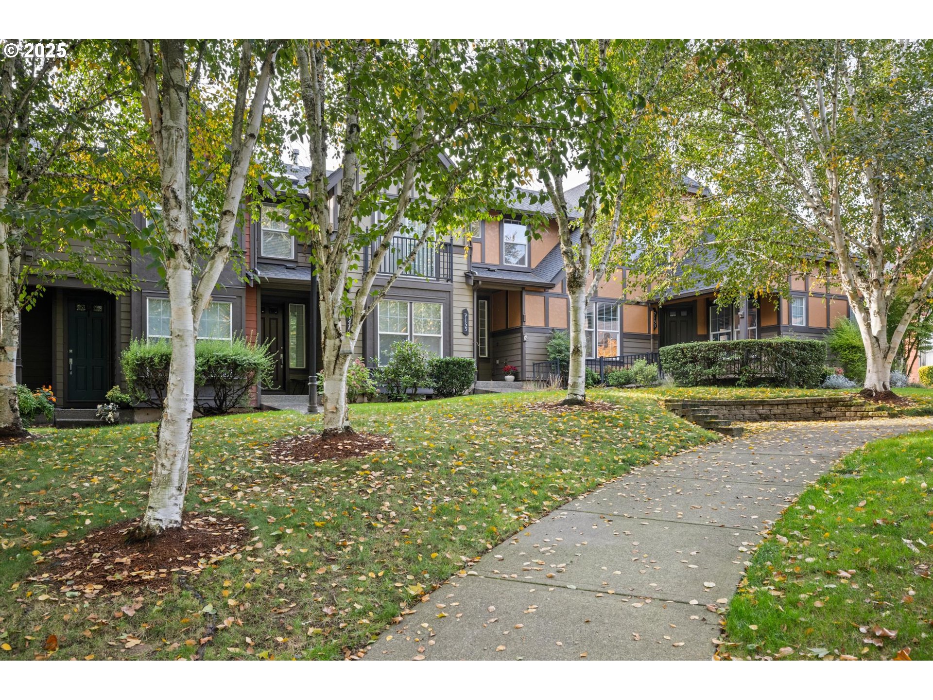 7155 NE ROCKY BROOK ST