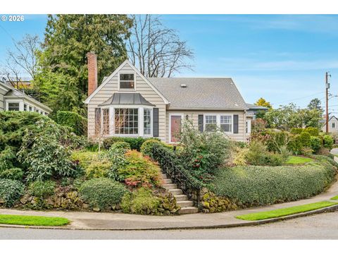 606 SW EVANS ST Portland OR 97219