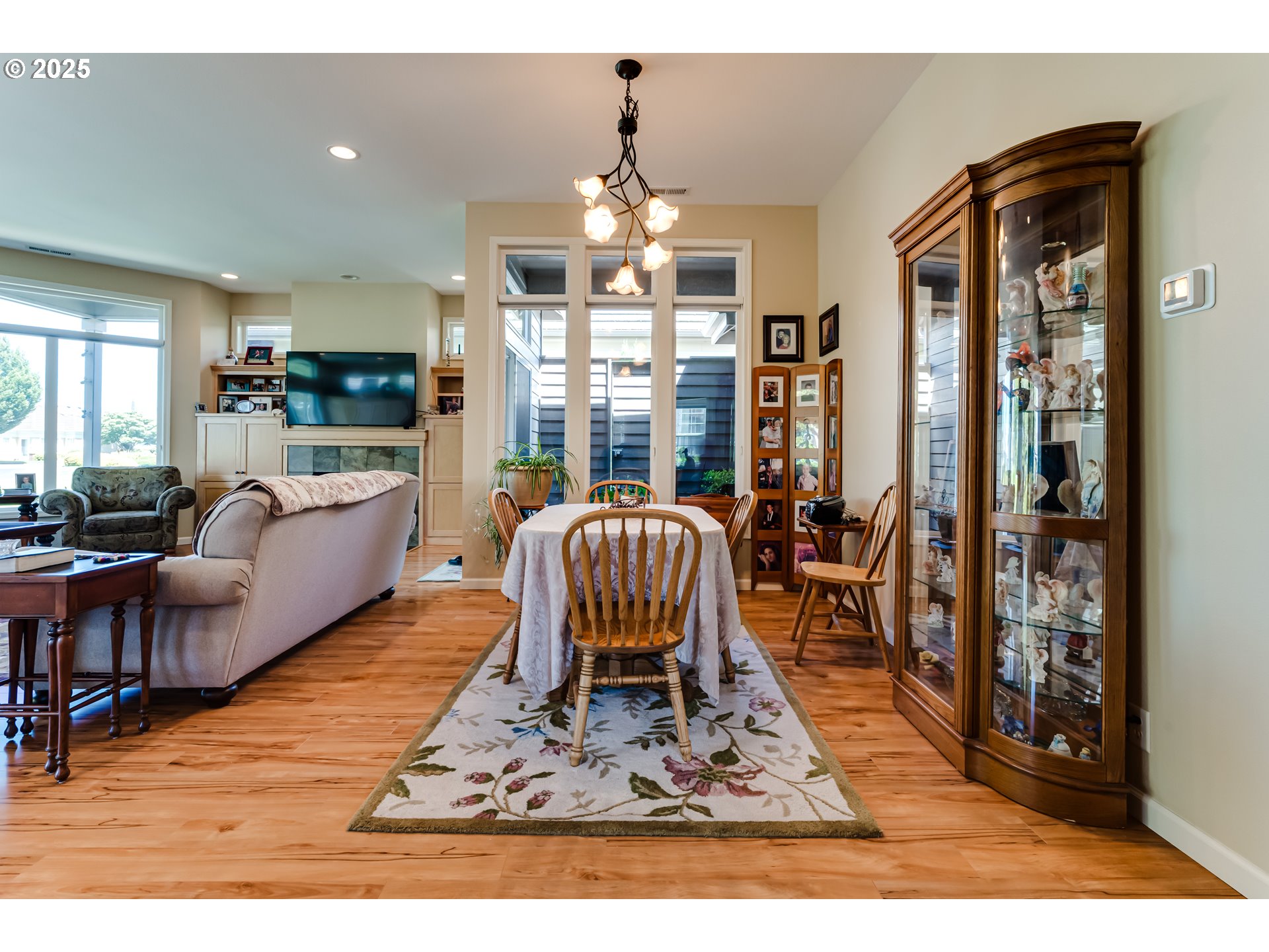 3241 LAKE GLENN DR