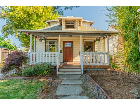 553 N STAFFORD ST Portland OR 97217