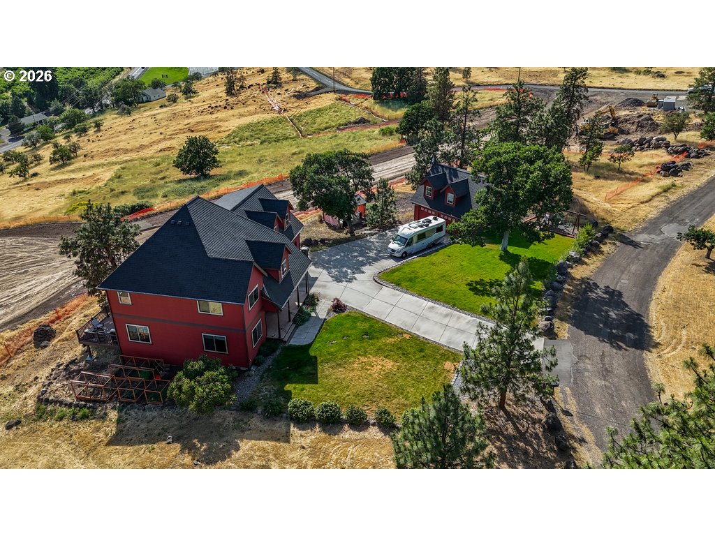 1306 HERMITS WAY