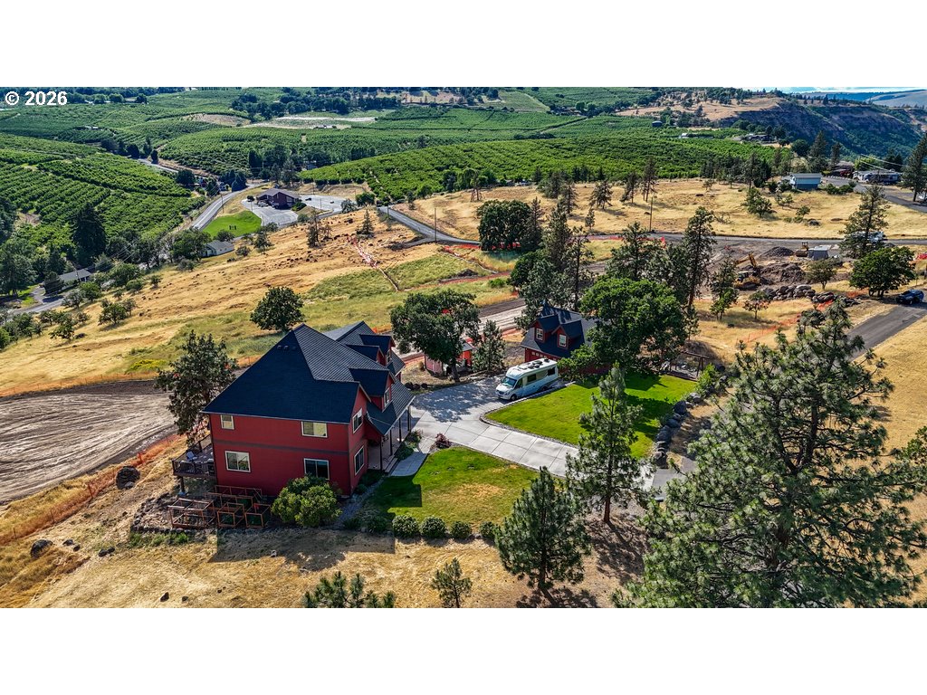 1306 HERMITS WAY