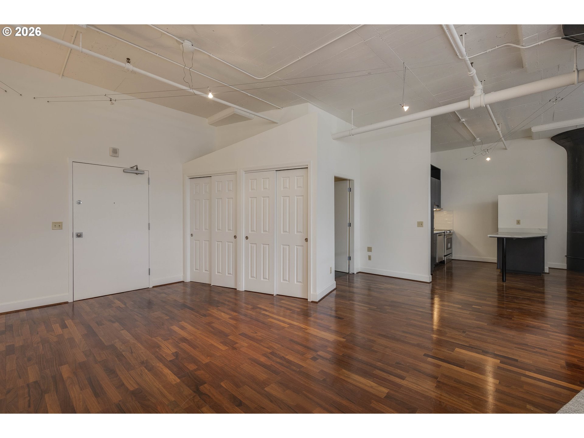 1314 NW IRVING ST 308