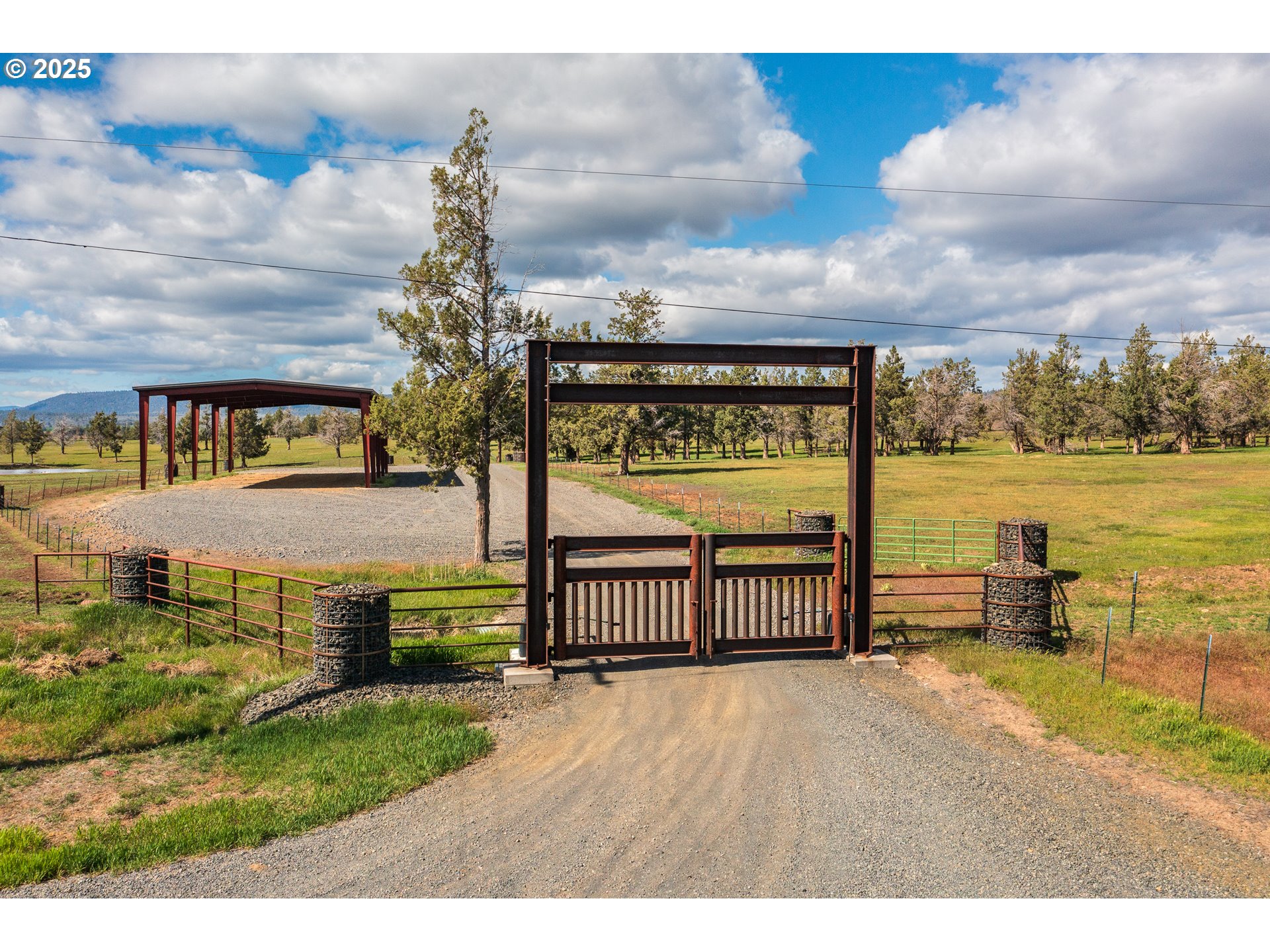 10771 E LANGELL VALLEY RD