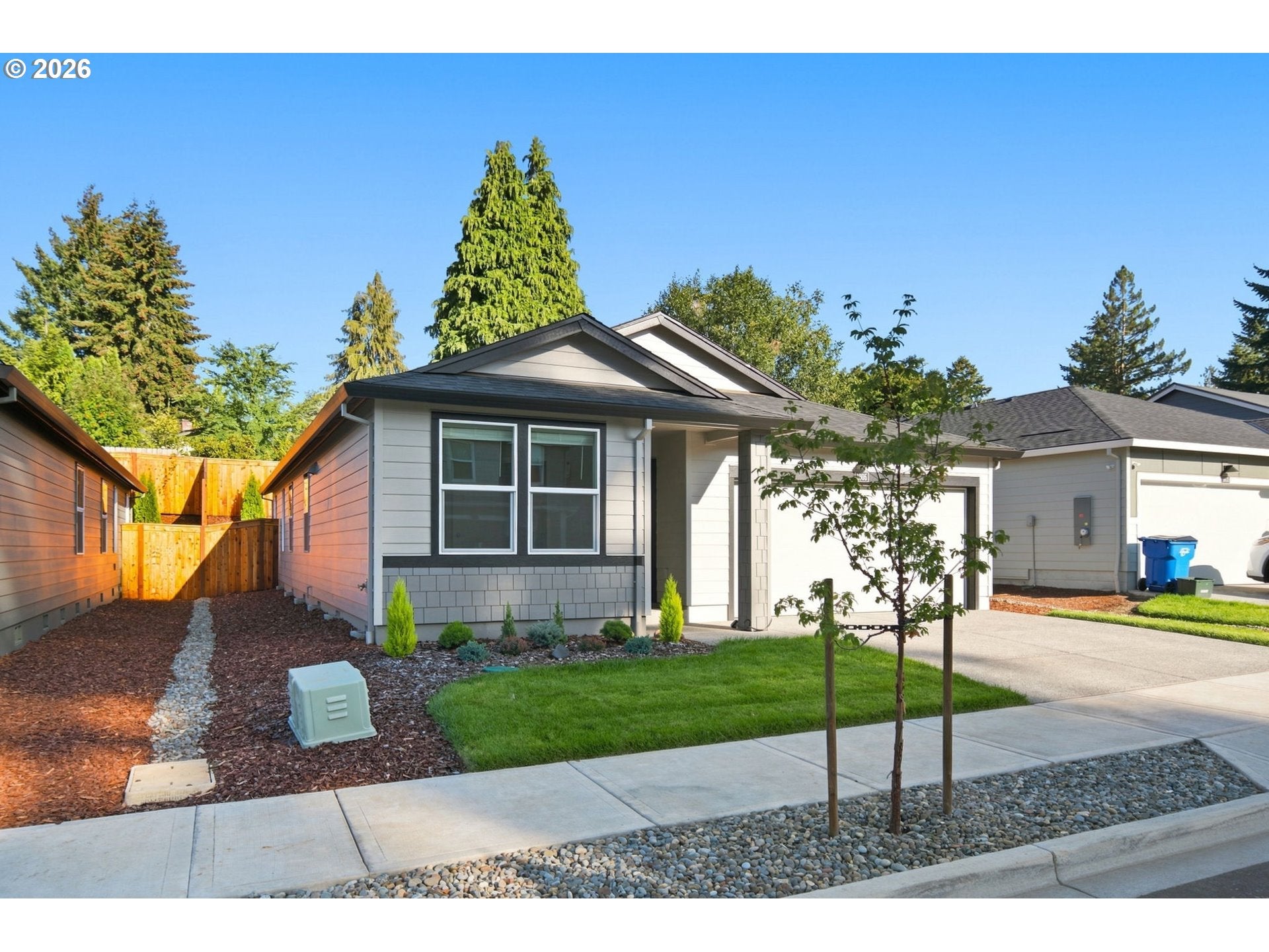 1605 NE 122ND CT