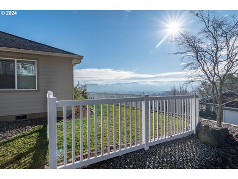 A home in Roseburg