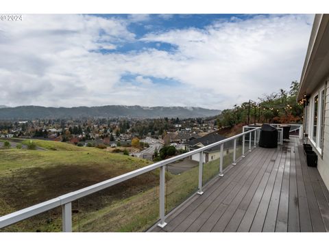 A home in Roseburg