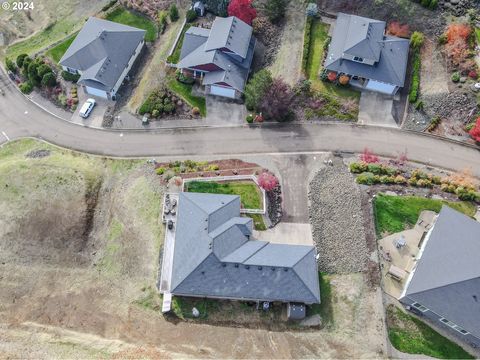 A home in Roseburg