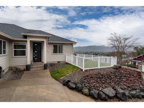 A home in Roseburg