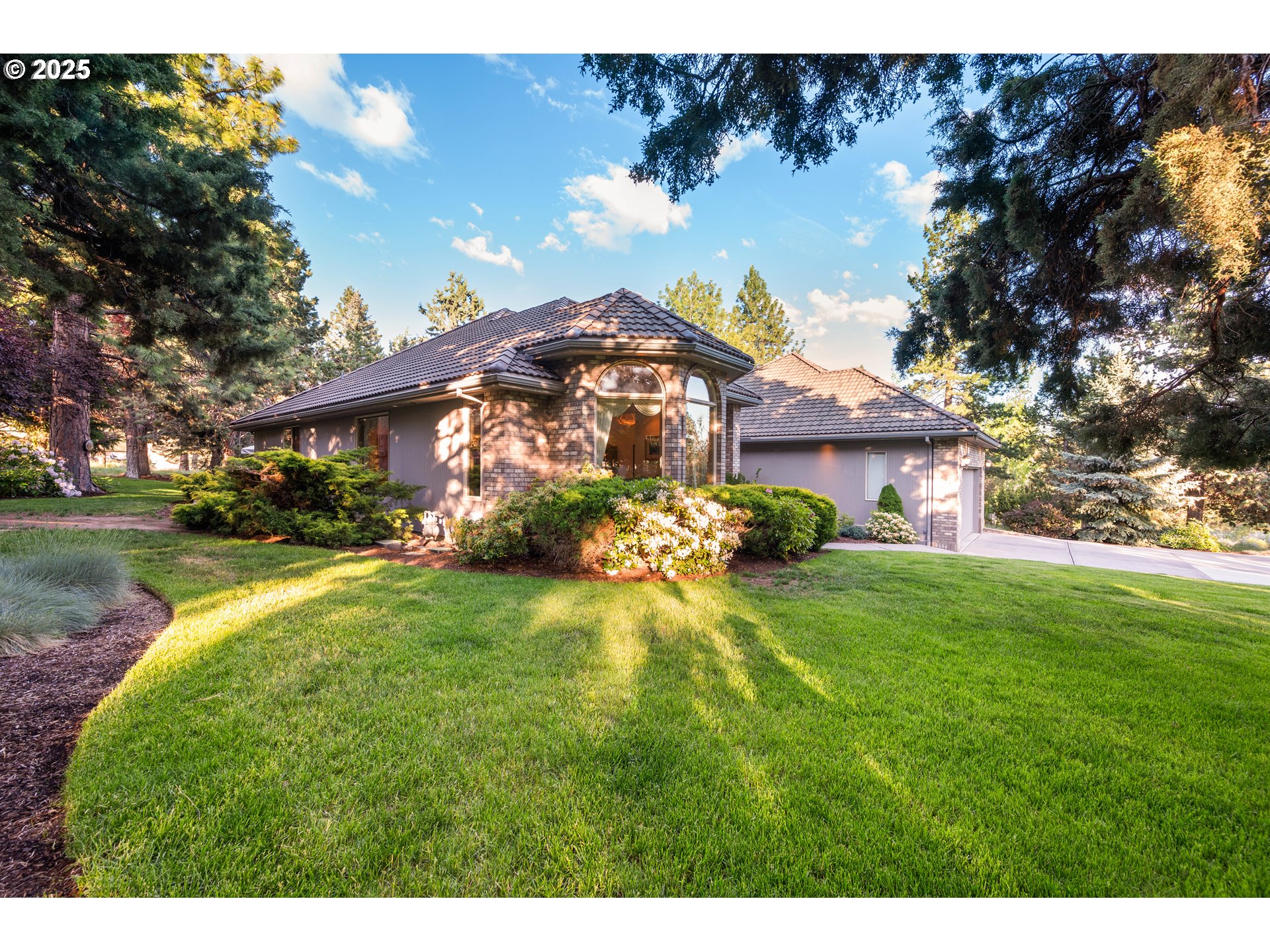 1184 NW FAREWELL DR