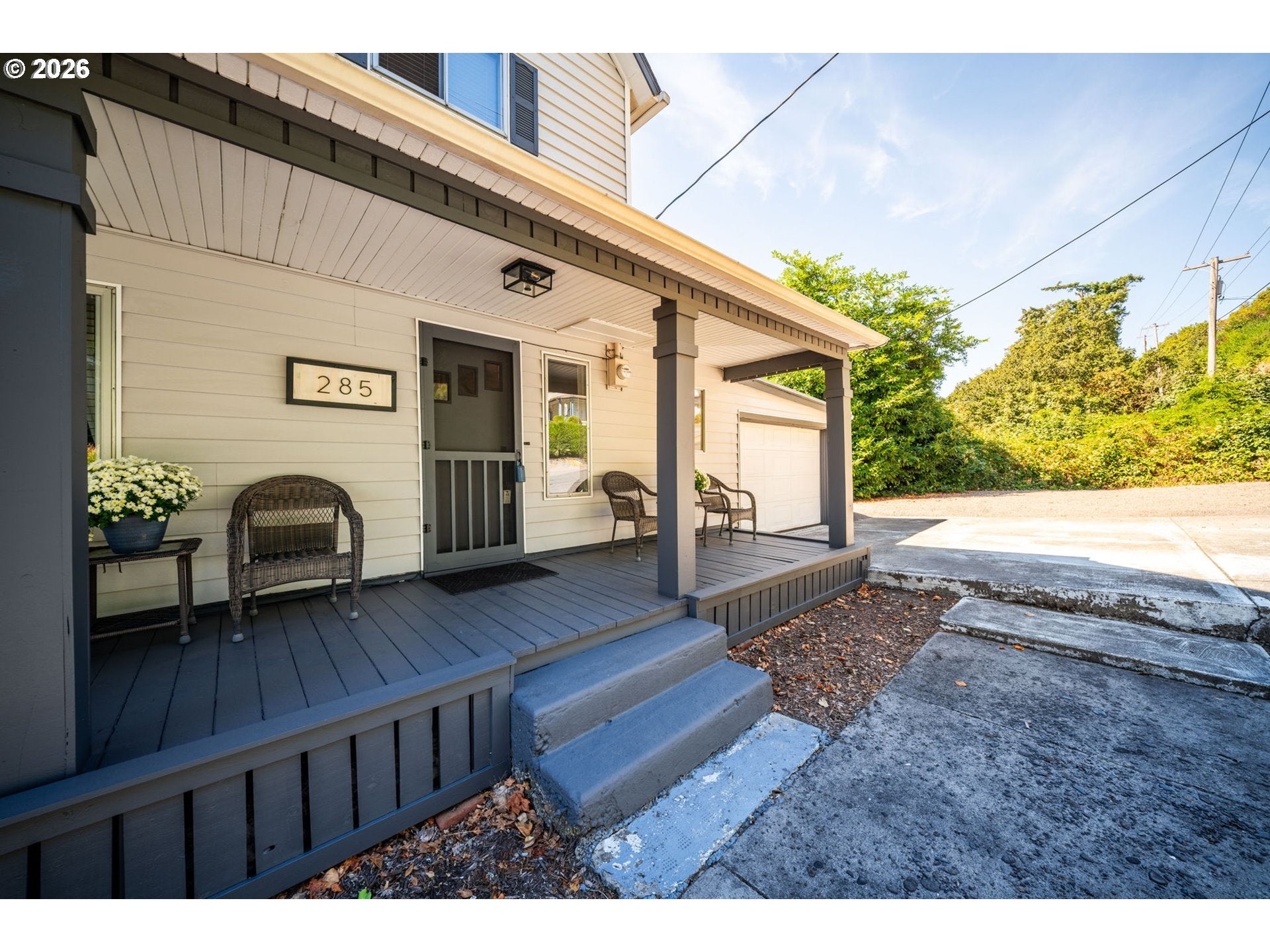 285 N 2ND ST