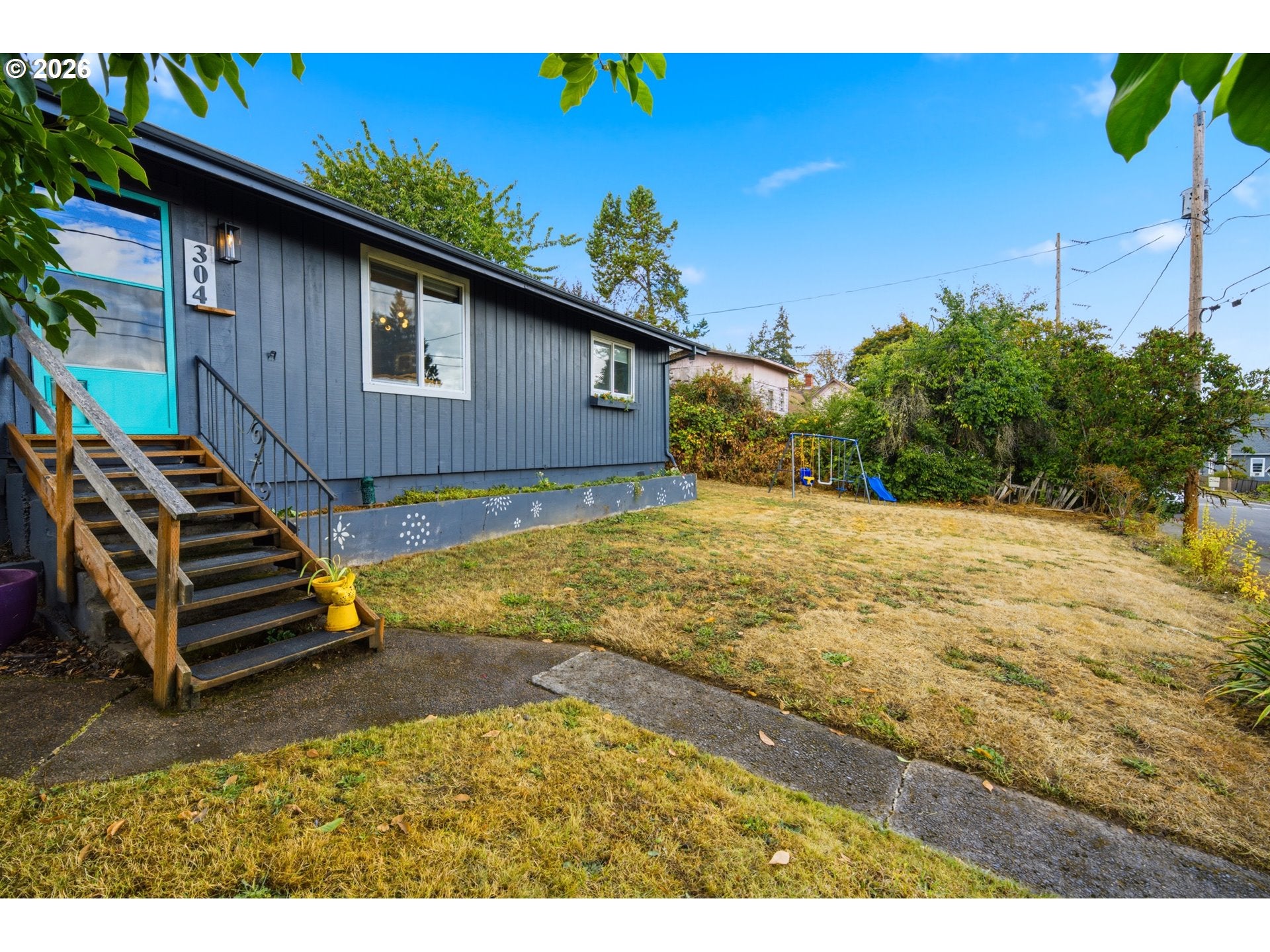 304 2ND ST