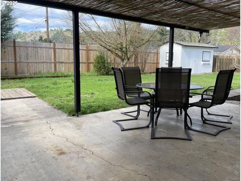 Tiny photo for 76484 Portal Dr, Oakridge, OR 97463 (MLS # 608346198)