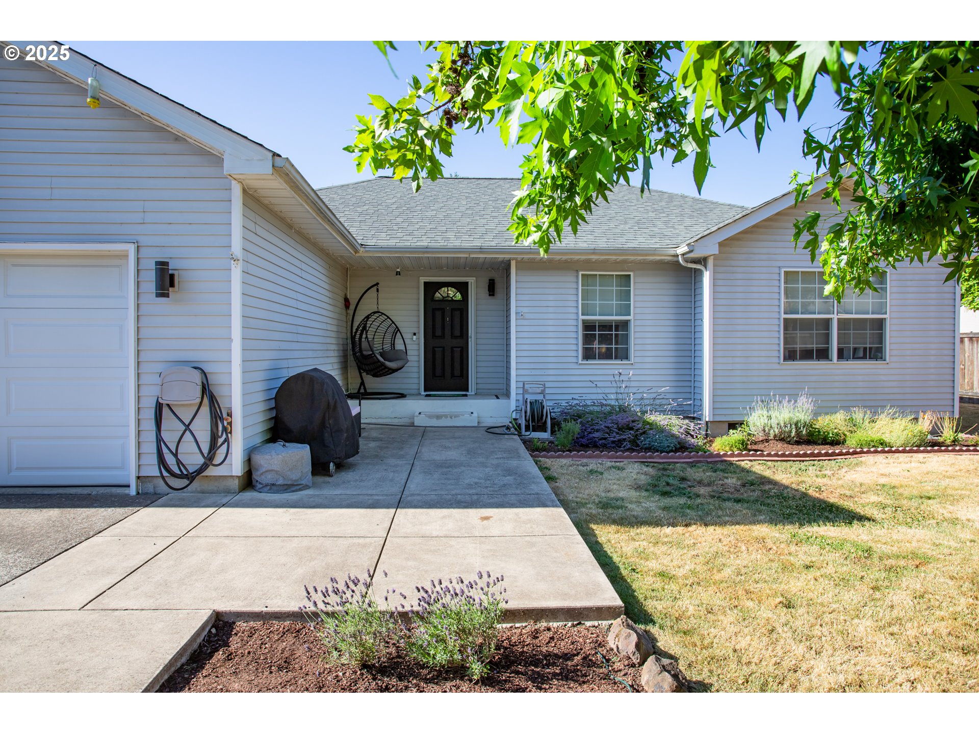 415 BUSHNELL LN