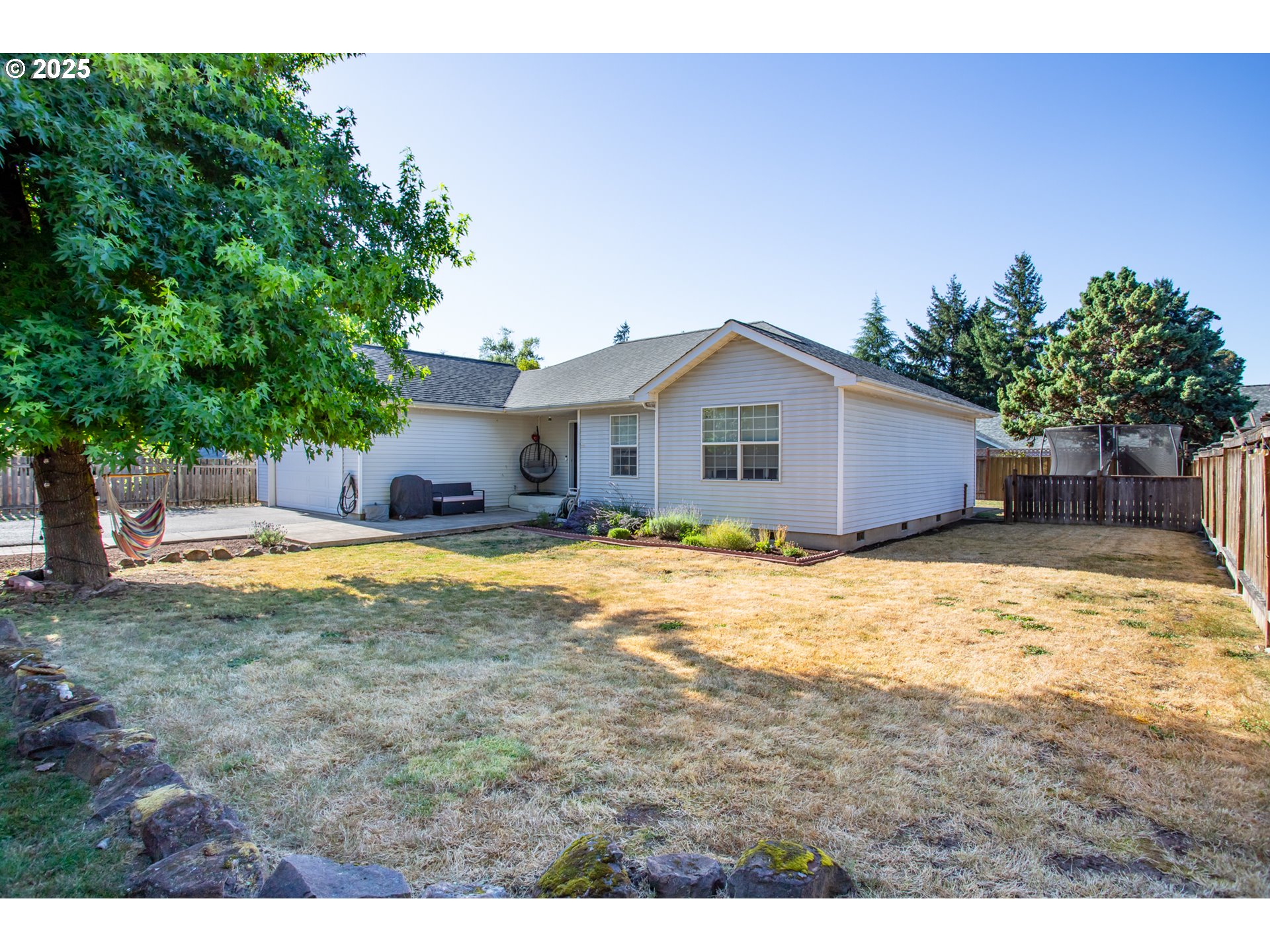 415 BUSHNELL LN