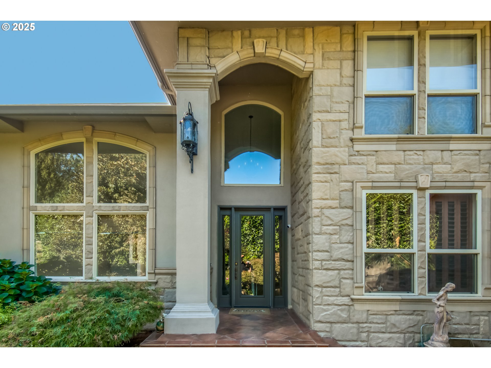 4907 NW HIGHPOINT DR