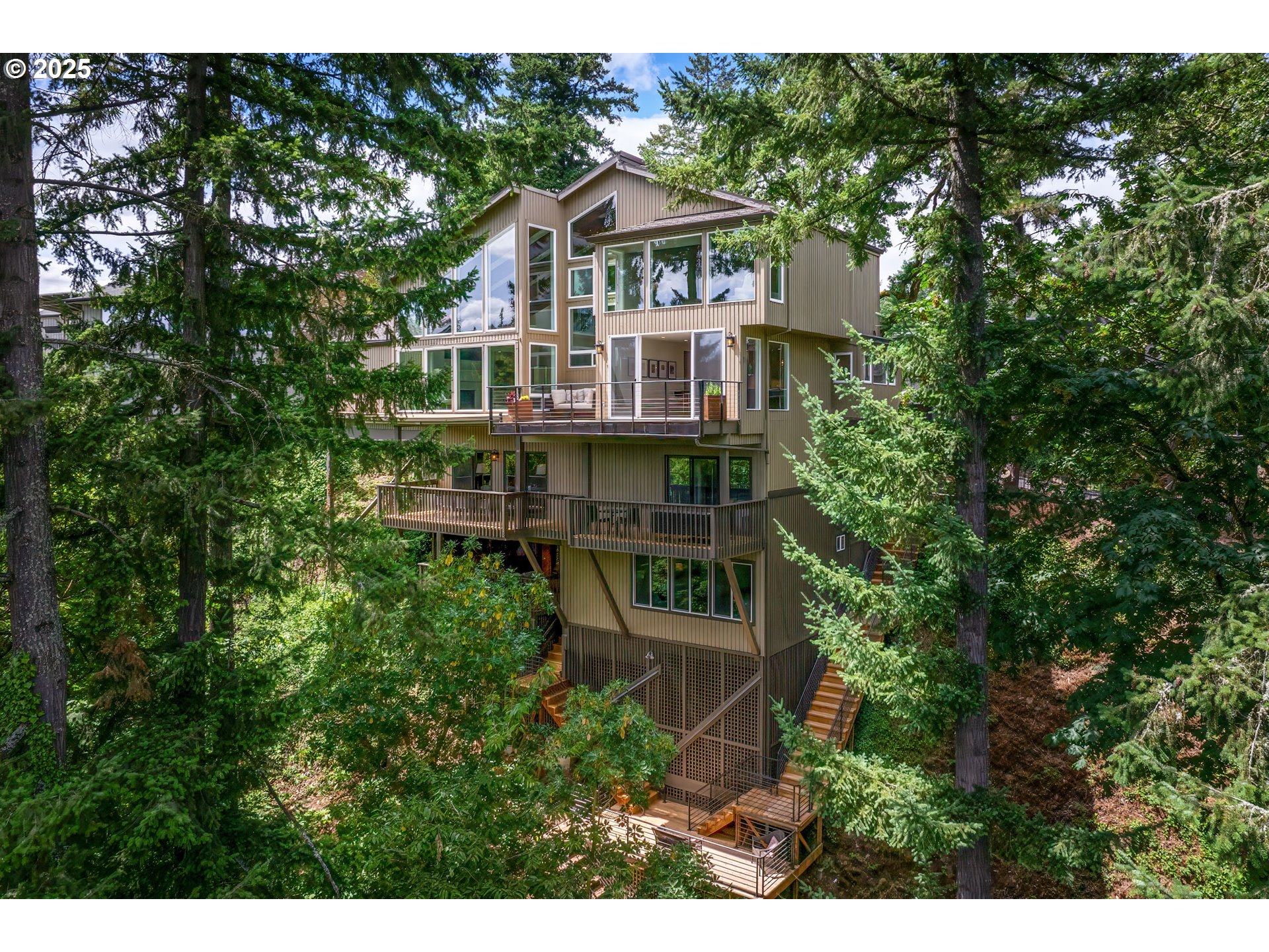 15400 DIAMOND HEAD RD