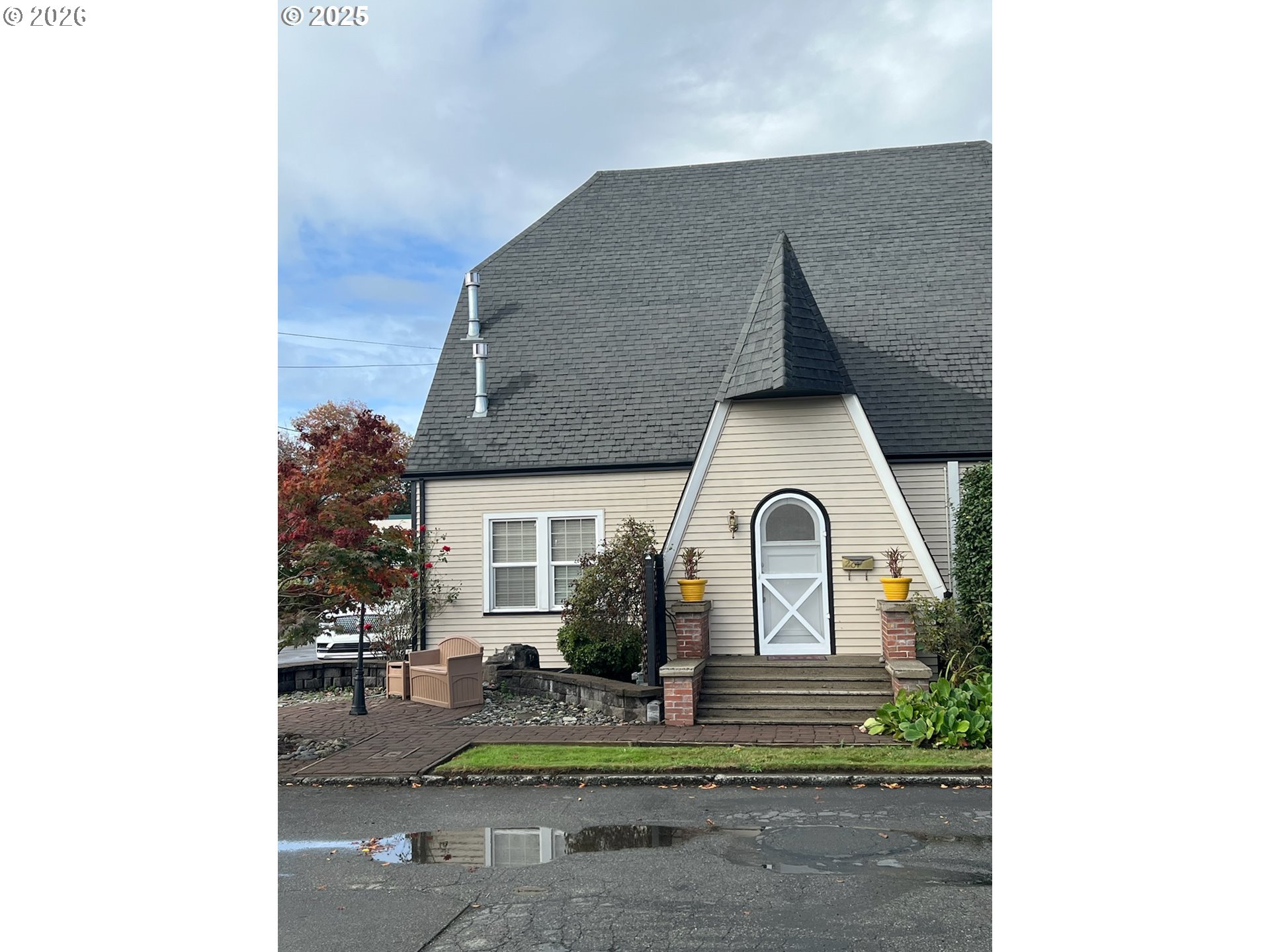 201 N BIRCH ST