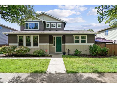 201 NW 25TH ST Battle Ground WA 98604
