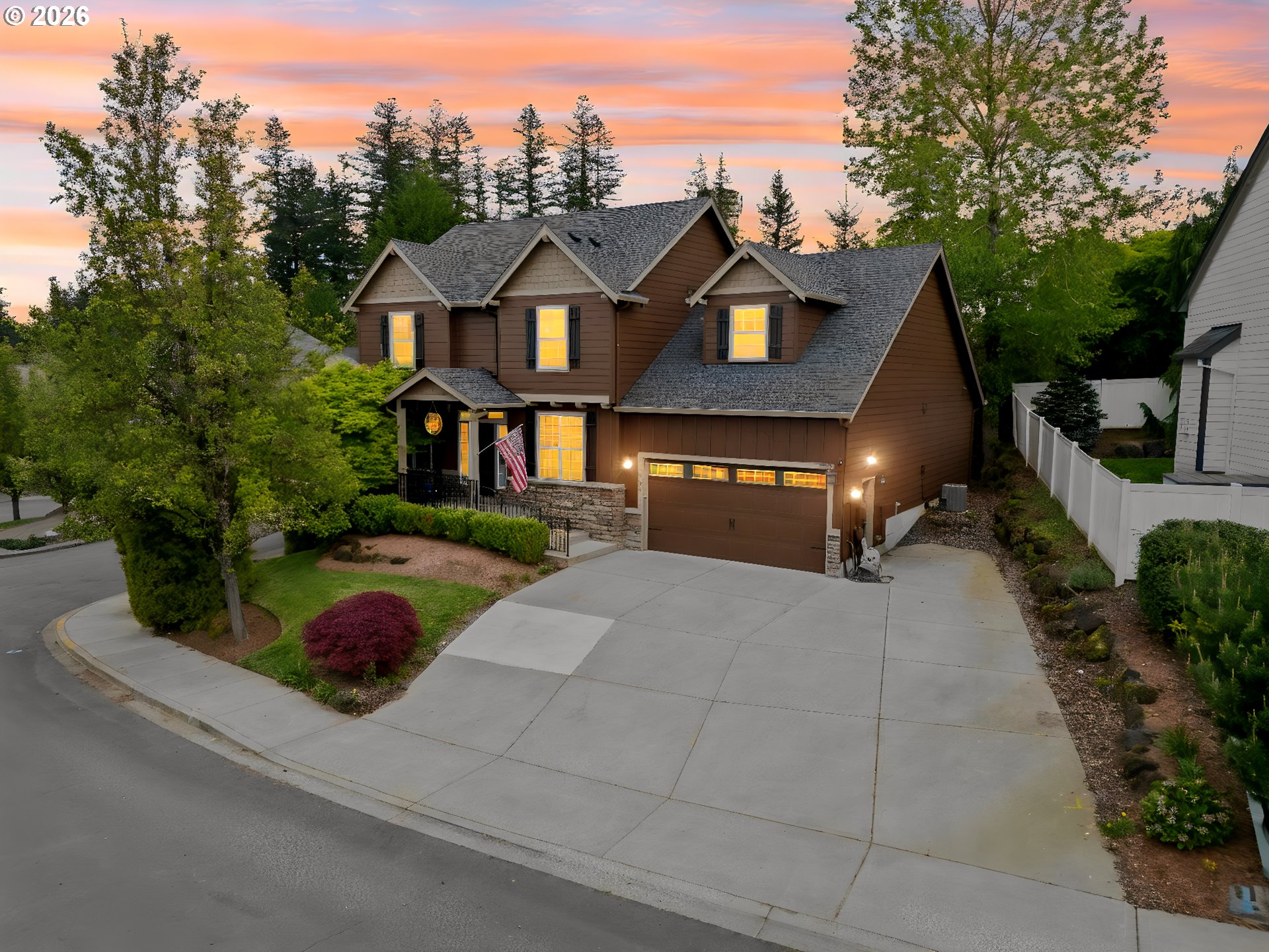 4054 FOREST VIEW DR