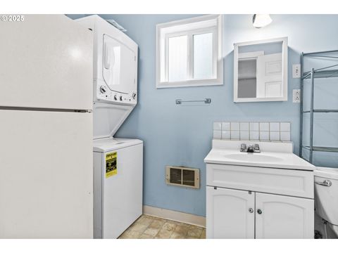 Tiny photo for 85622 Jasper Park Rd, Pleasant Hill, OR 97455 (MLS # 645276943)
