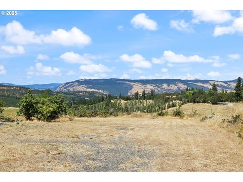 A home in Mosier