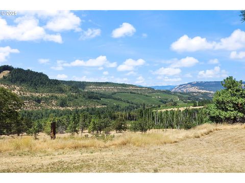 A home in Mosier