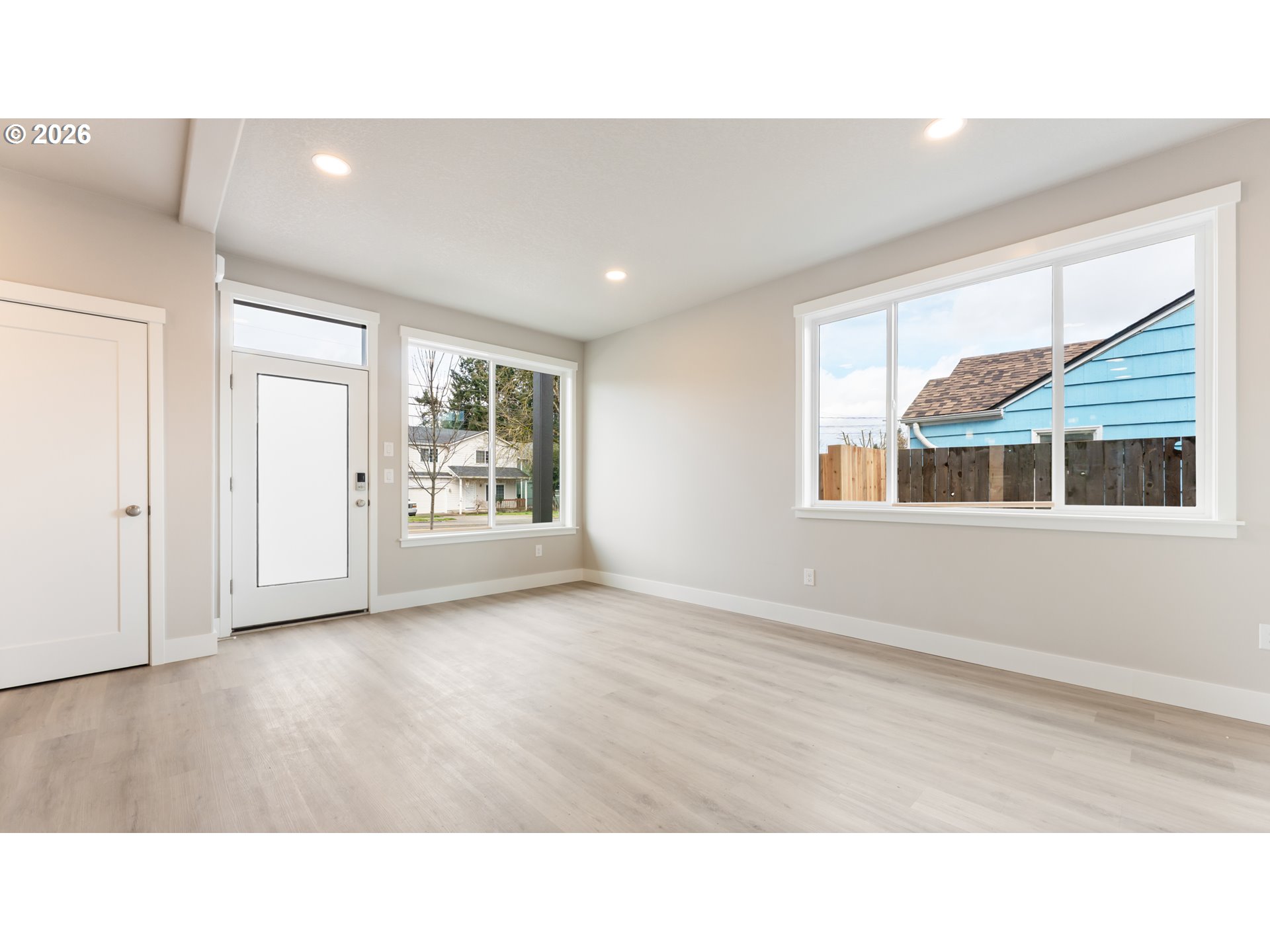 9406 N ST. LOUIS AVE