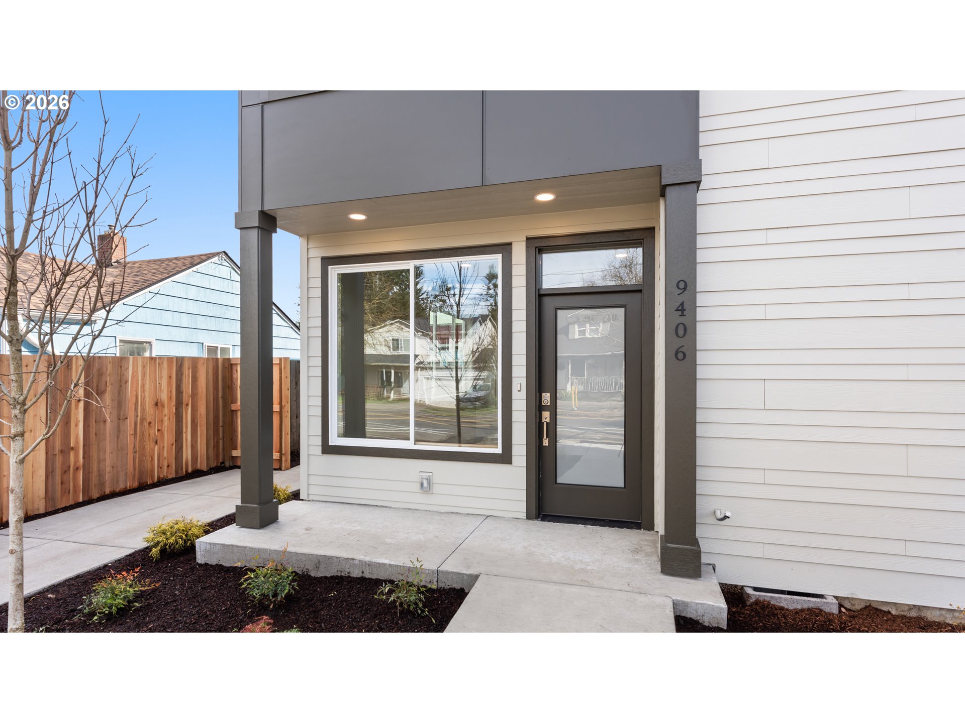 9406 N ST. LOUIS AVE