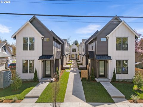 6008 NE Mason ST Portland OR 97218